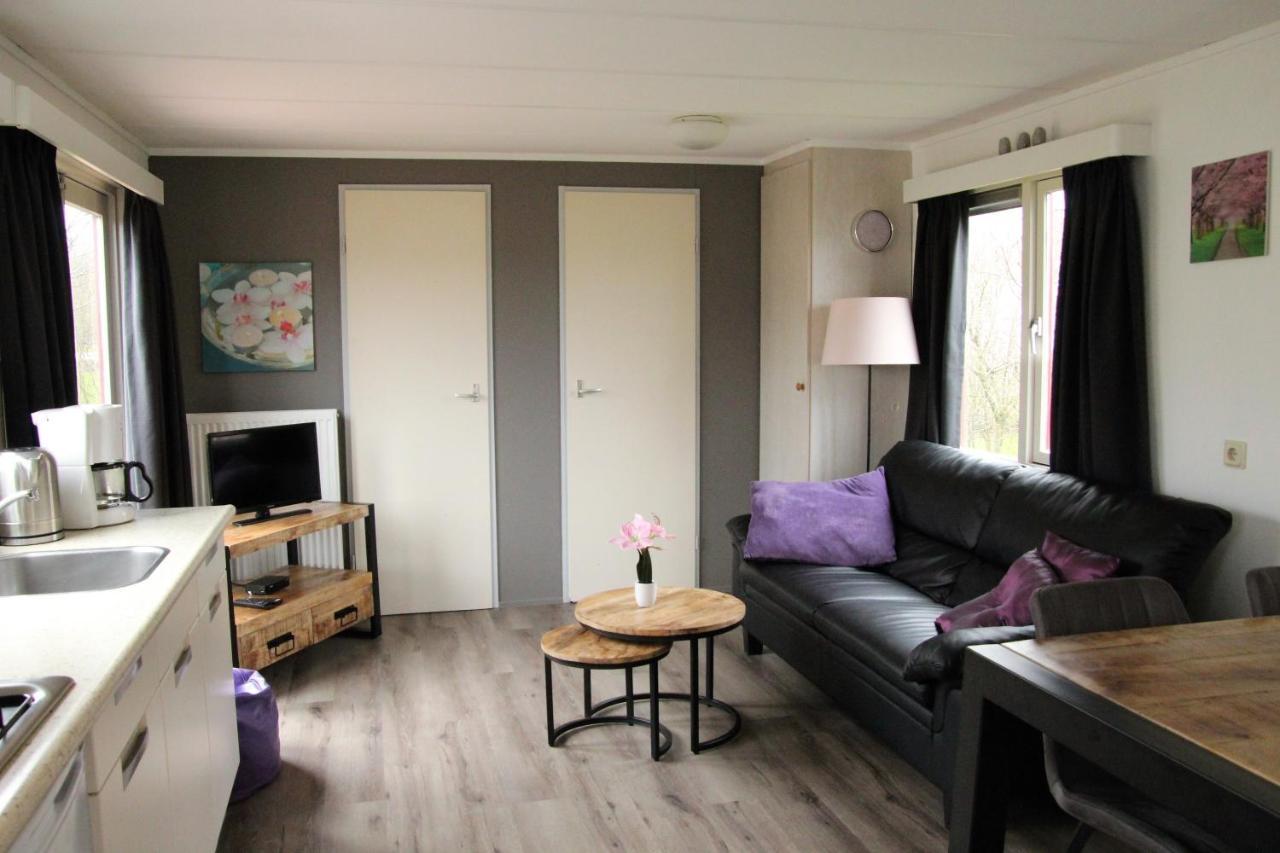 Hofgalow Chalet Op Camping "De Stal" Drijber Exterior photo